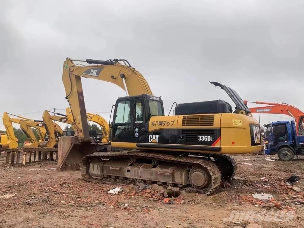 CAT 336 D Lánctalpas kotrók