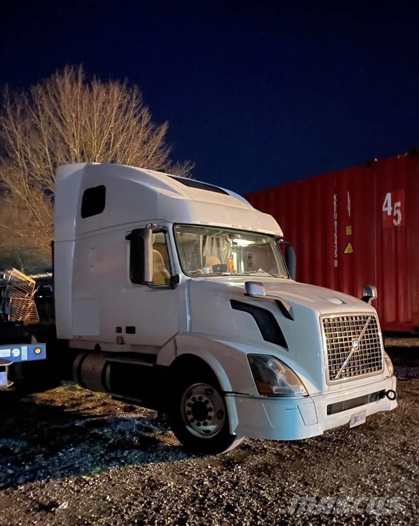 Volvo VNL 42 670 Nyergesvontatók