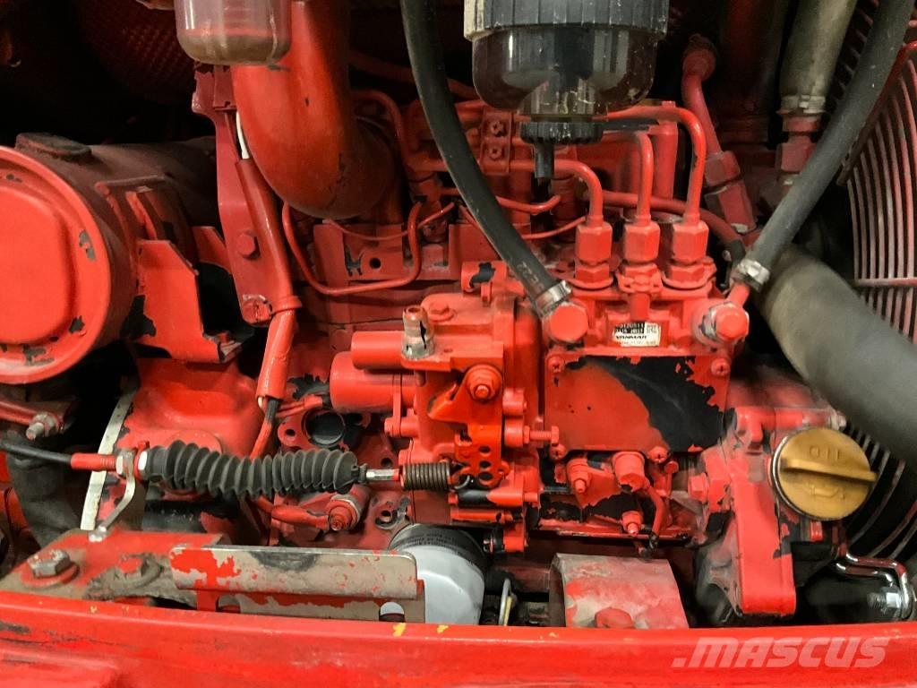 CAT 302.4 D Mini kotrók < 7t