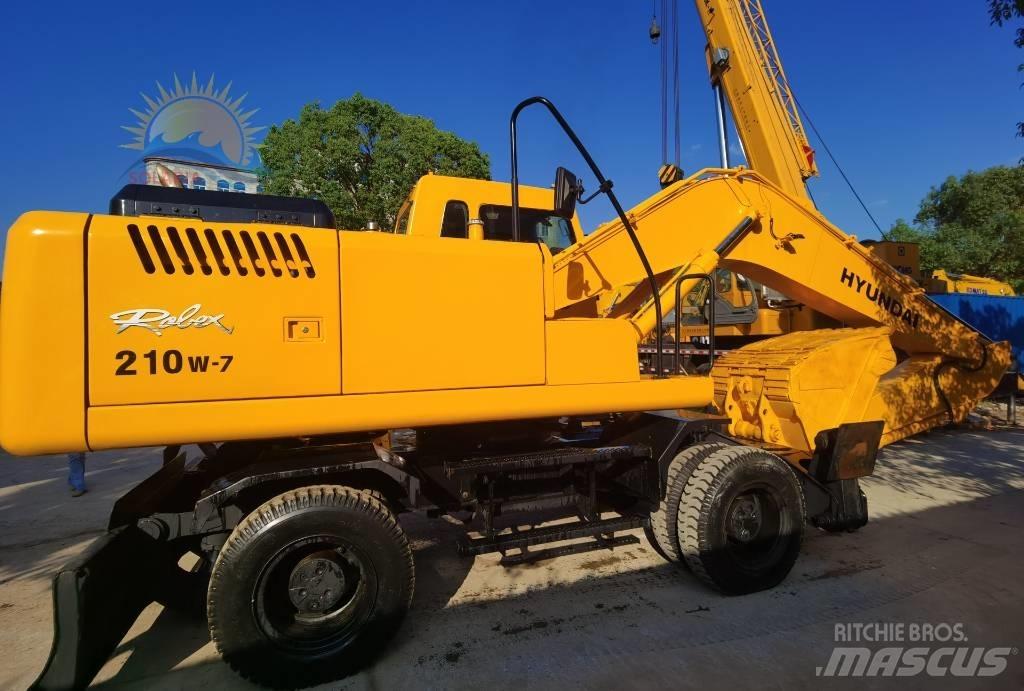 Hyundai R 210W-7 Gumikerekes kotrók