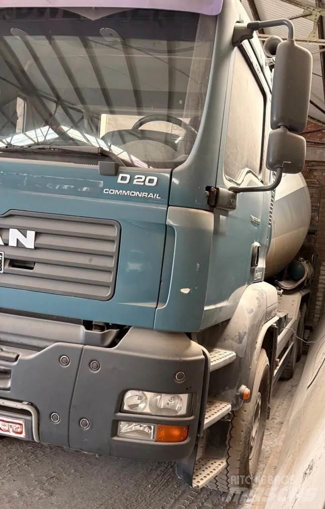 MAN 33 TGA 33.350 Betonkeverők/Betonpumpák