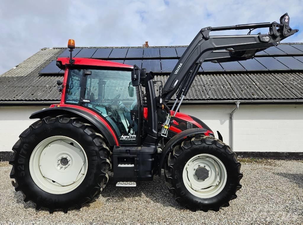 Valtra G 135 Active Traktorok