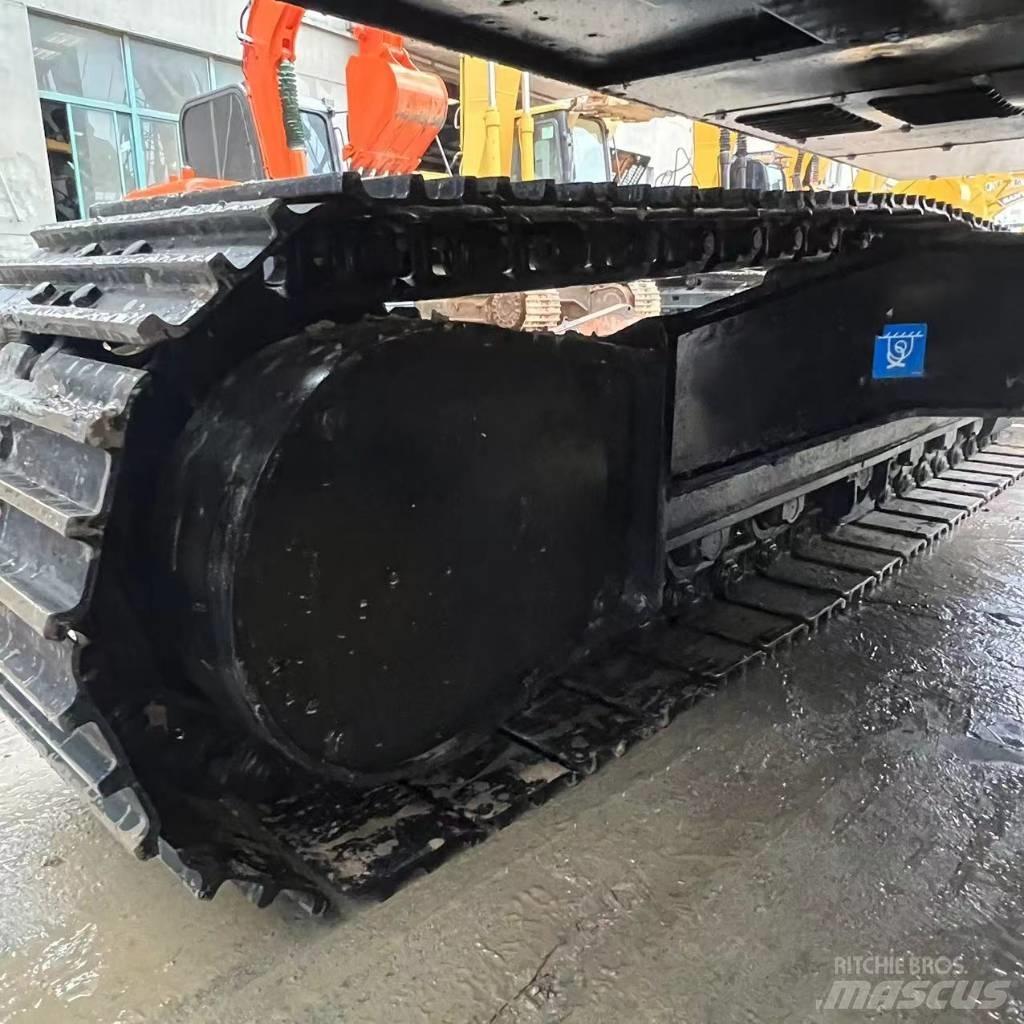 Hitachi ZX 120 Lánctalpas kotrók