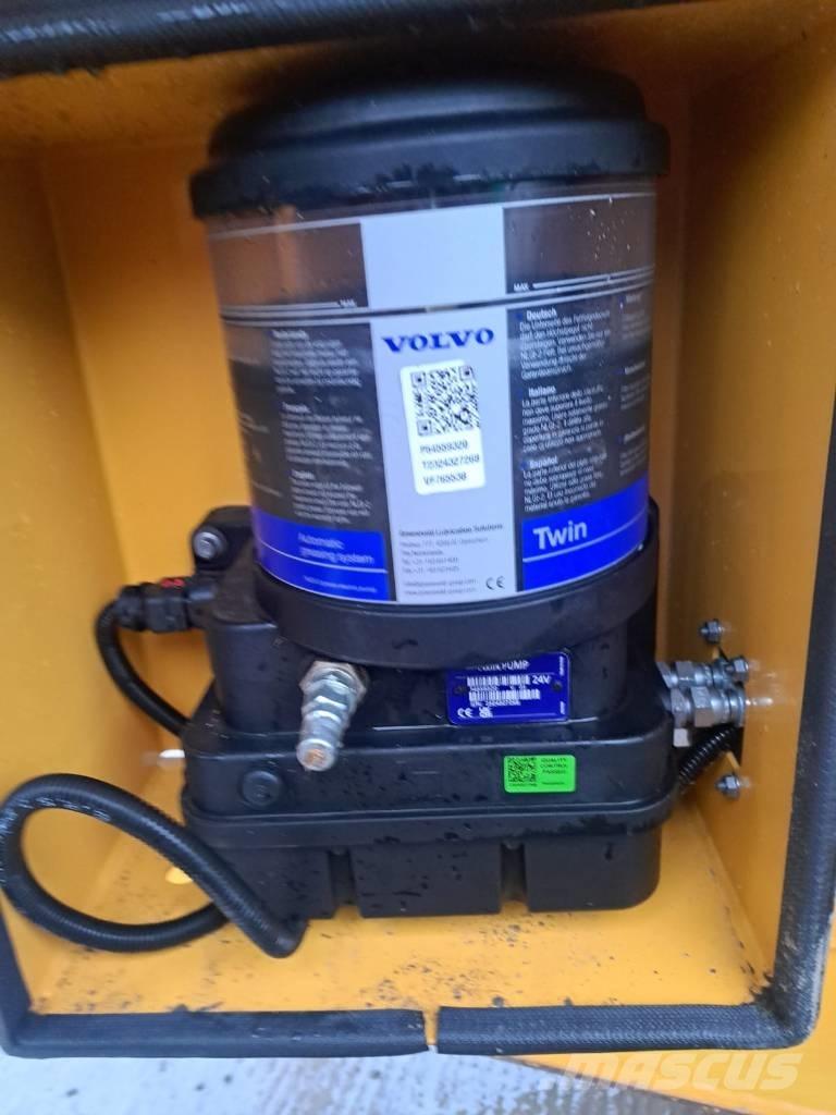 Volvo A 25 G Csuklósdömperek