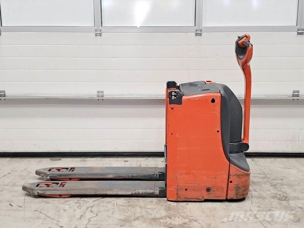 Linde T16L Alacsony emelőkocsi