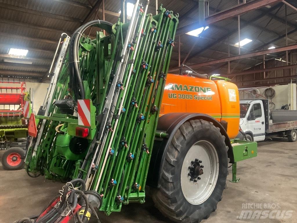 Amazone Ug 3000 Vontatott trágyaszórók
