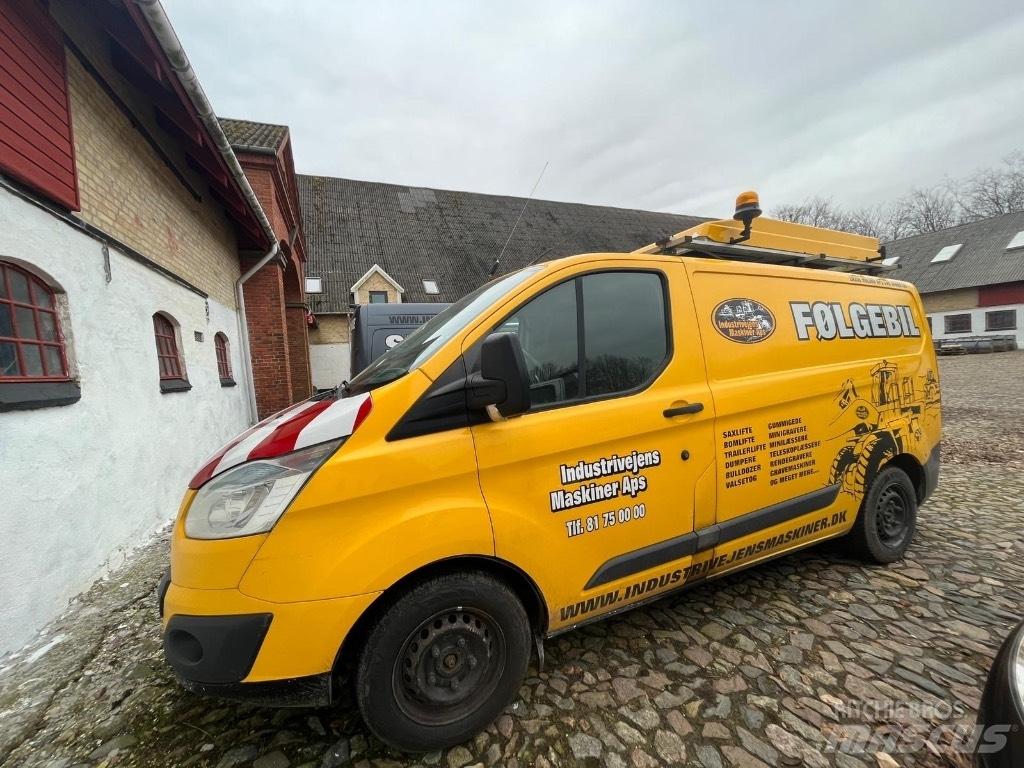 Ford Transit Custom Kistehergépjárművek