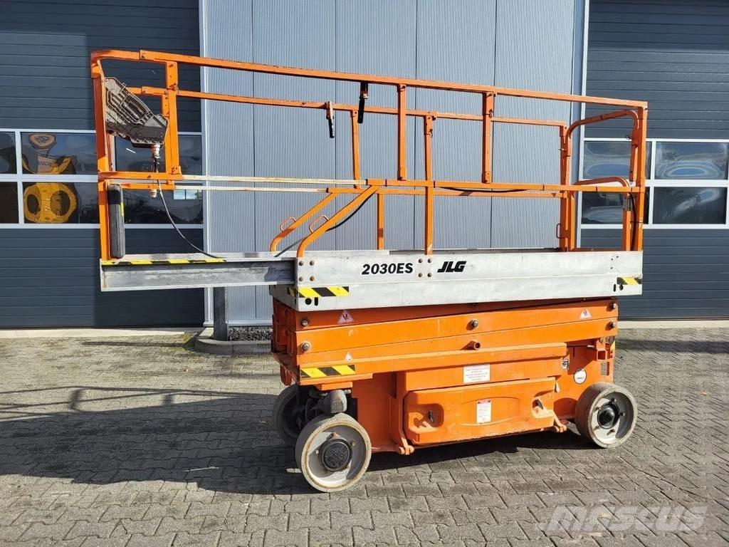 JLG 2030ES Ollós emelők