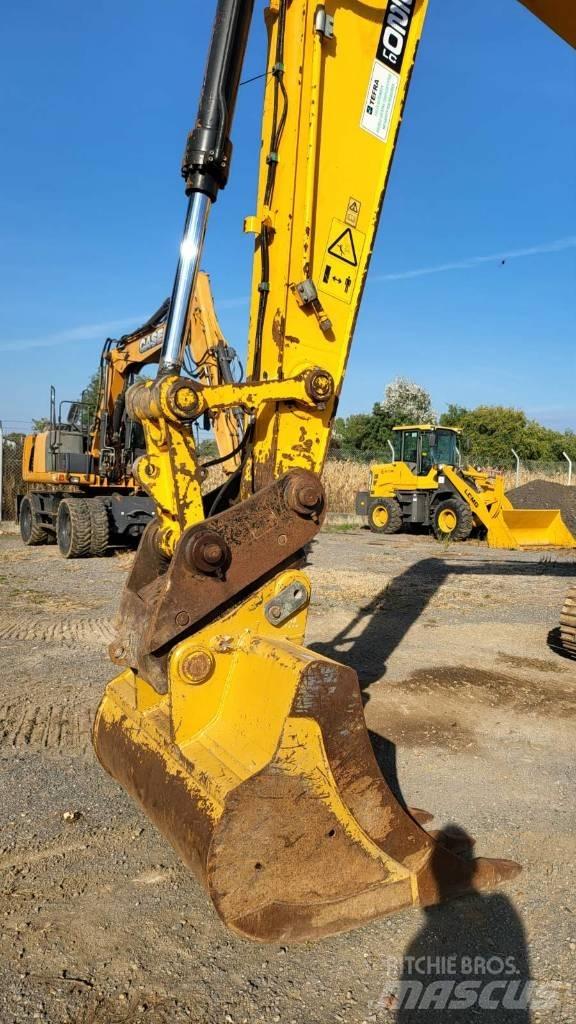JCB JS 220 LC Lánctalpas kotrók