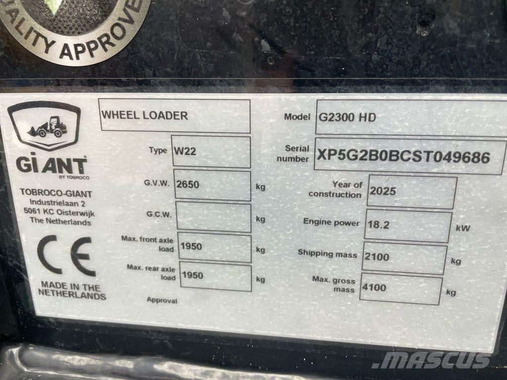 GiANT G2300 HD Gumikerekes homlokrakodók