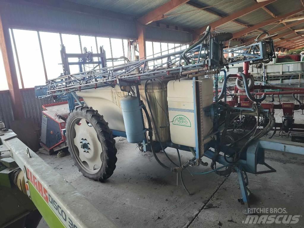 Agrio Napa 2500 Vontatott trágyaszórók
