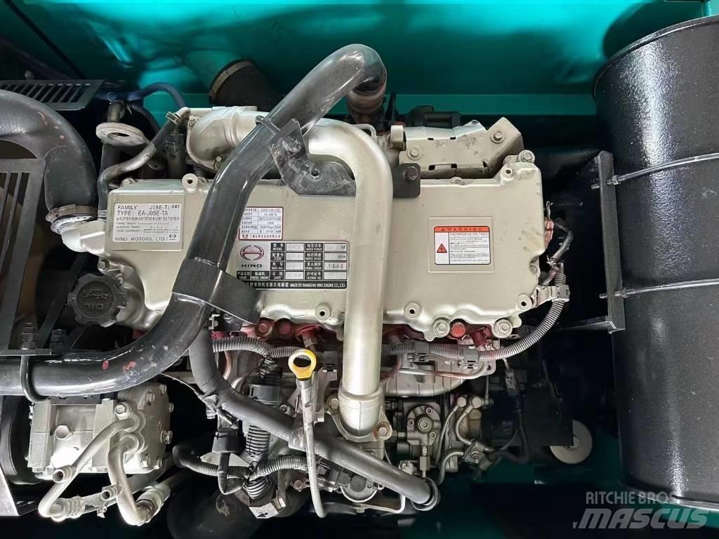 Kobelco SK200 Lánctalpas kotrók