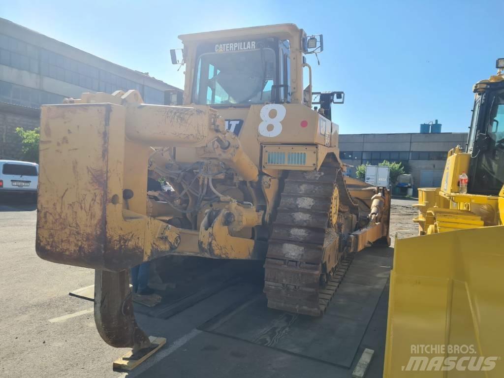 CAT D8R lánctalpas dózerek