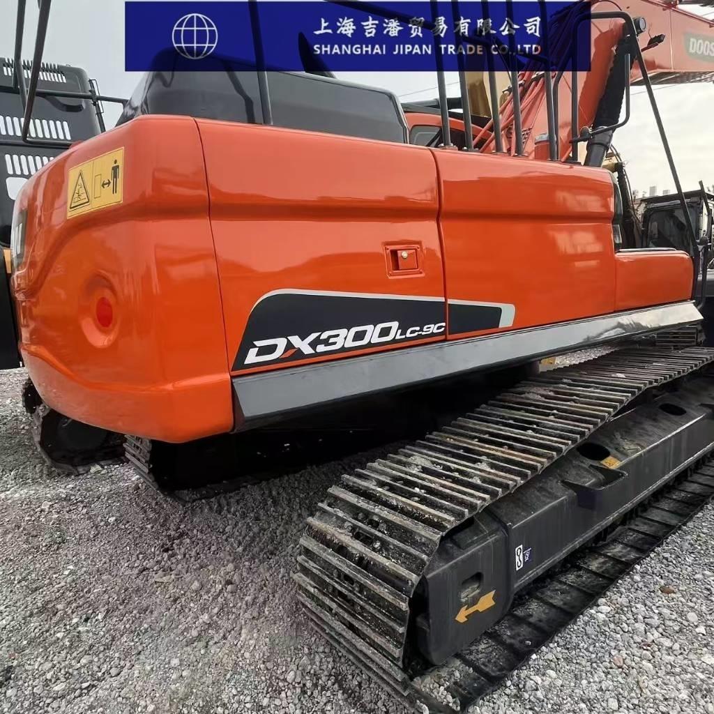 Doosan DX 300 LC Lánctalpas kotrók