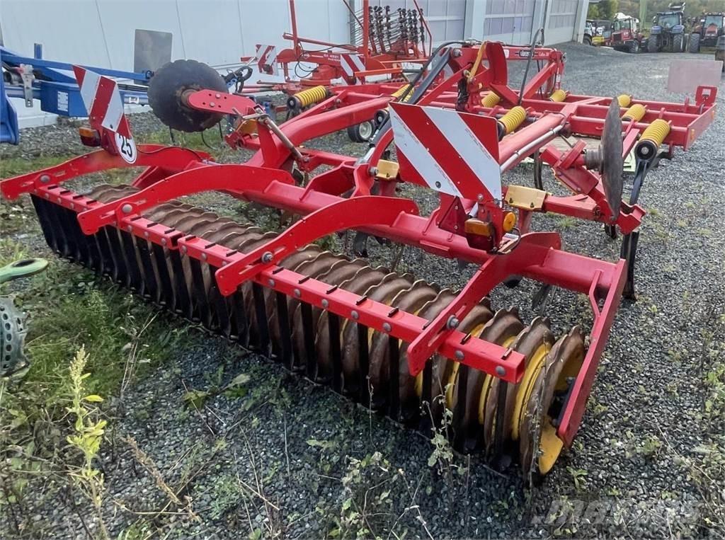 Väderstad CS 300 Kultivátorok
