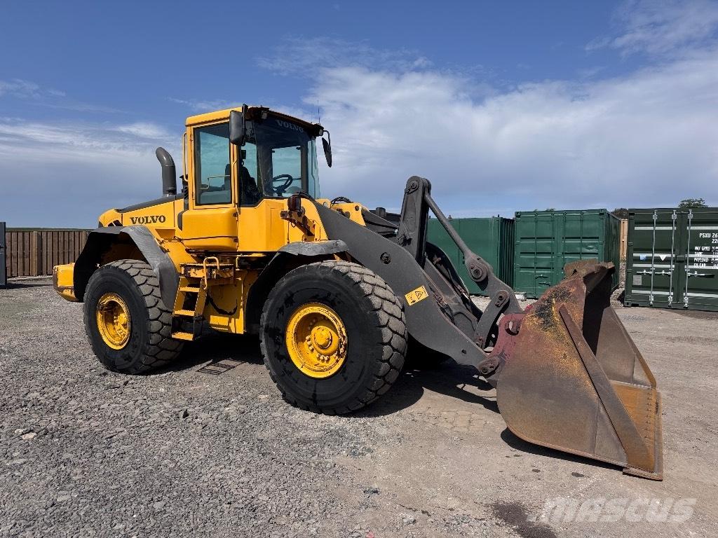 Volvo L 120 E Gumikerekes homlokrakodók