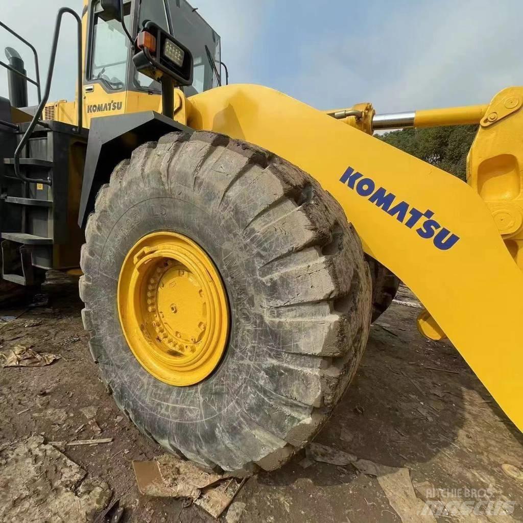 Komatsu WA 500 Gumikerekes homlokrakodók