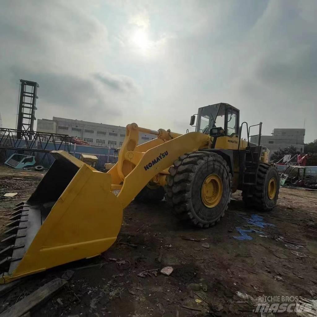 Komatsu WA 500 Gumikerekes homlokrakodók