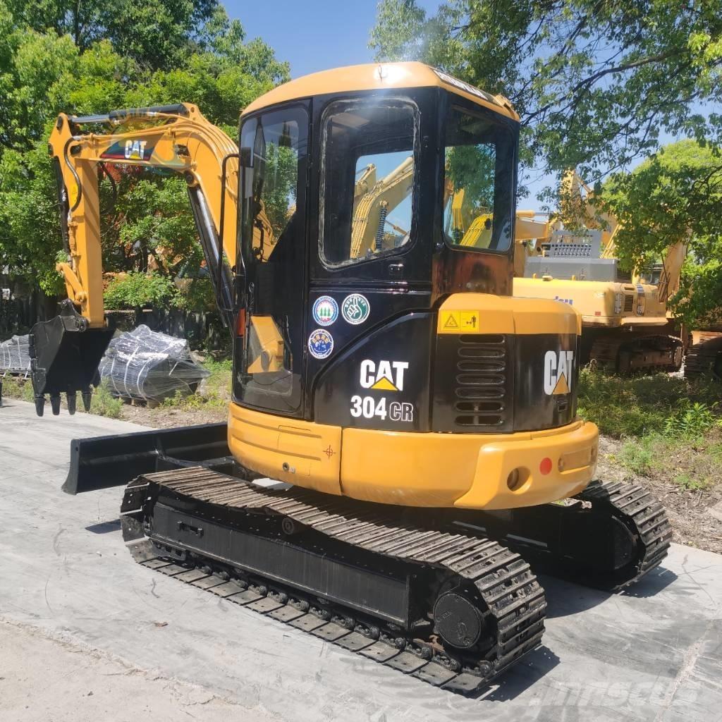 CAT 304 CR Mini kotrók < 7t