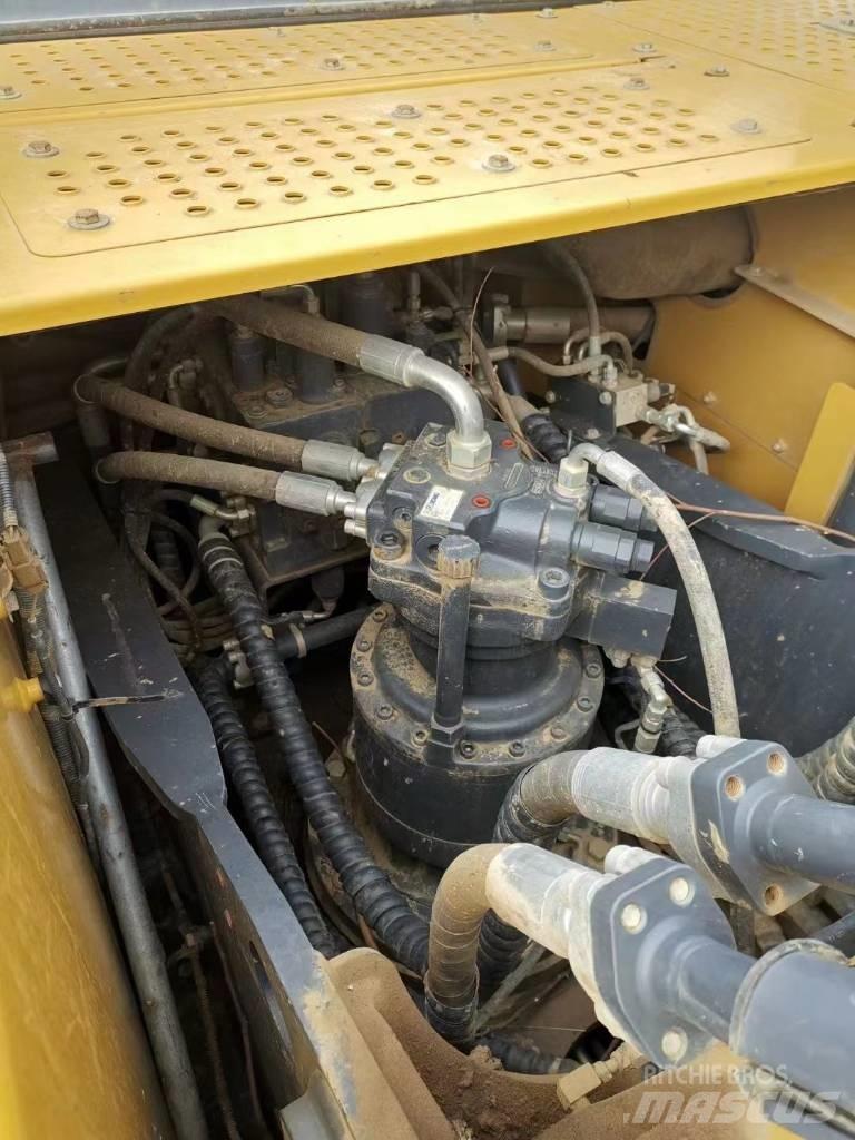 XCMG XE 215 DA Lánctalpas kotrók