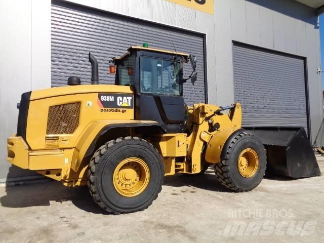 CAT 938M Gumikerekes homlokrakodók