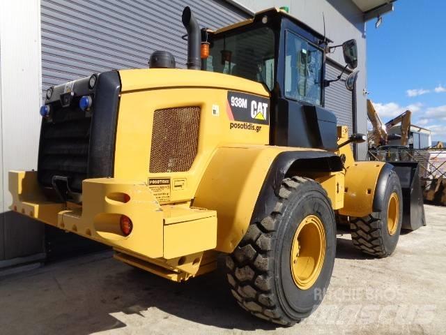 CAT 938M Gumikerekes homlokrakodók