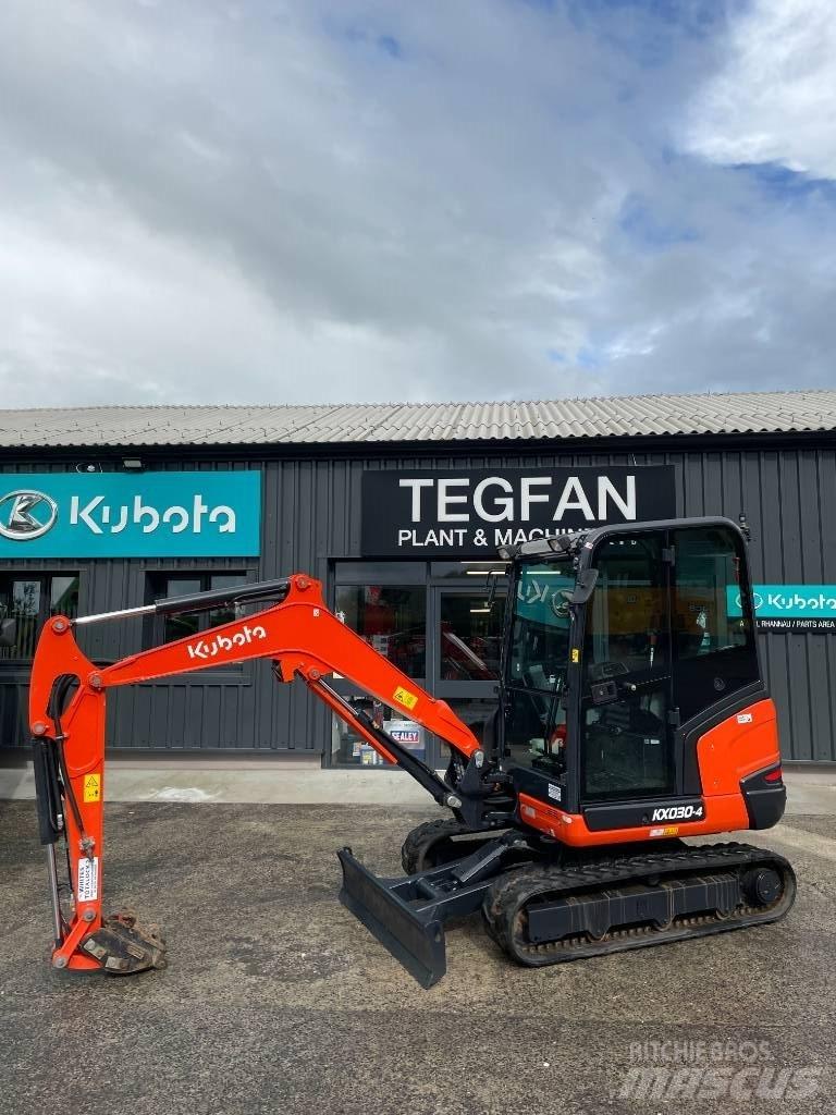 Kubota KX 030-4 Mini kotrók < 7t