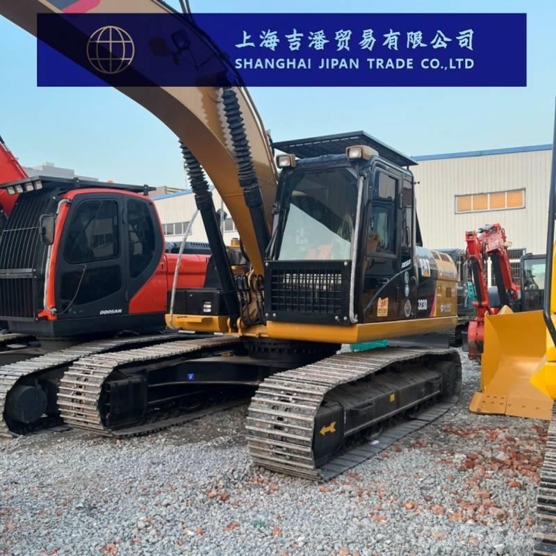 CAT 323 D Lánctalpas kotrók