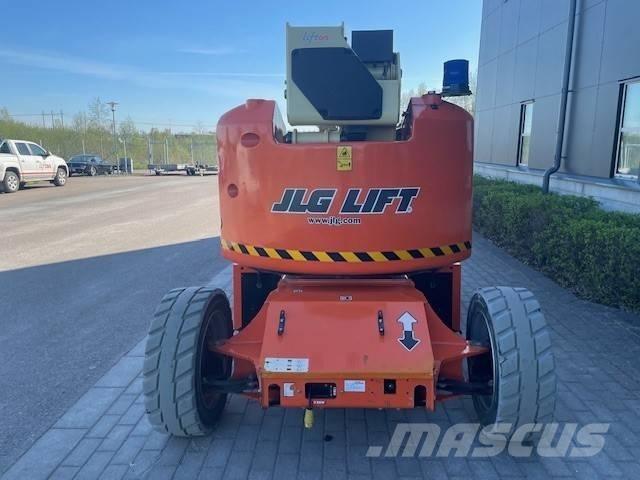 JLG 450 AJ Bomlift Karos emelők