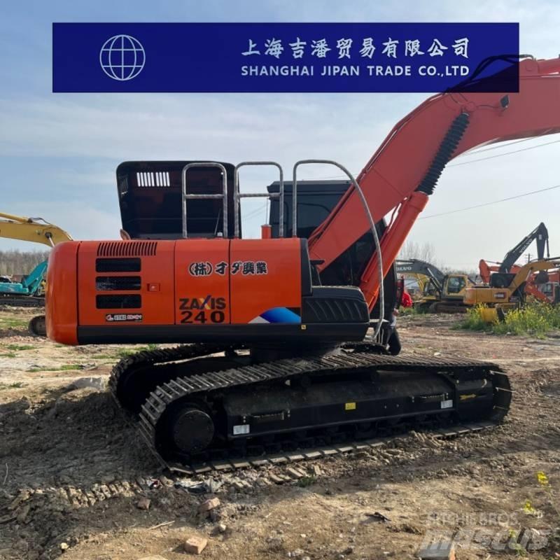 Hitachi ZX 240 Lánctalpas kotrók