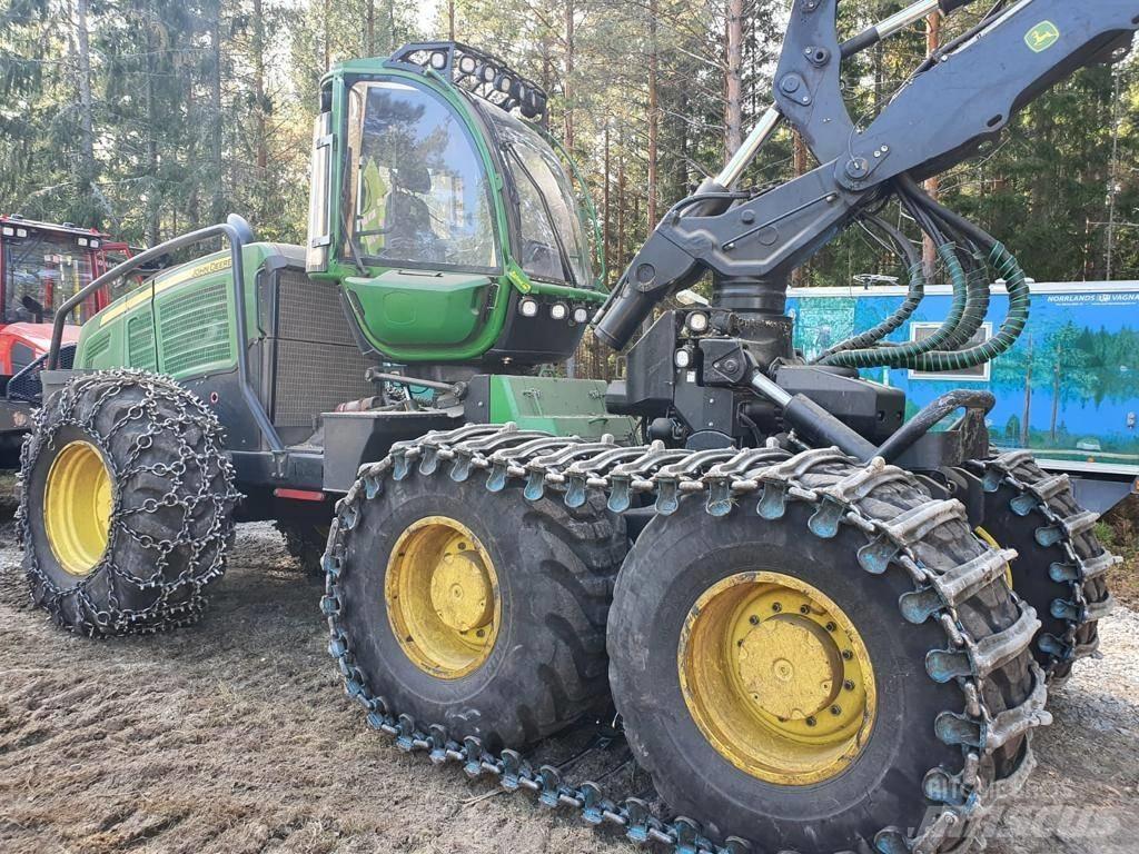 John Deere 1470 G Betakarítók