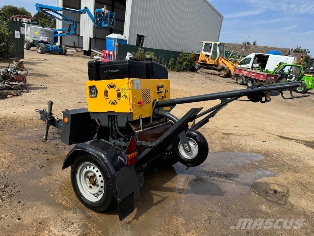 Mecalac MBR71 Egydobos hengerek