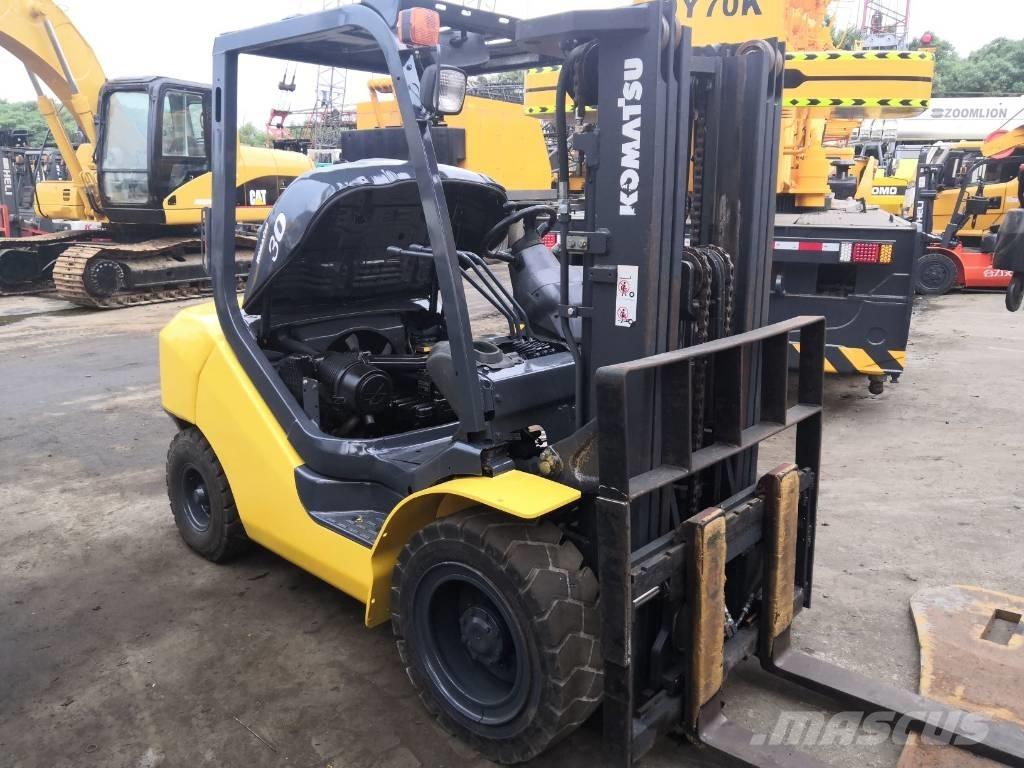 Komatsu 30 Dízel targoncák
