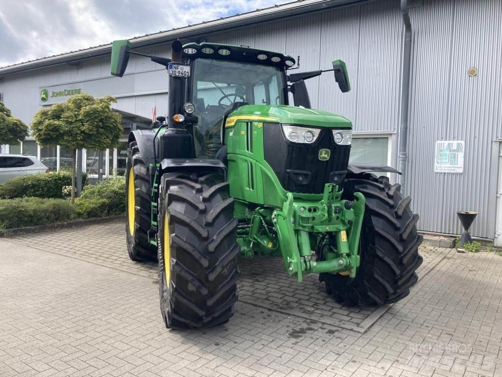 John Deere 6R230 Traktorok