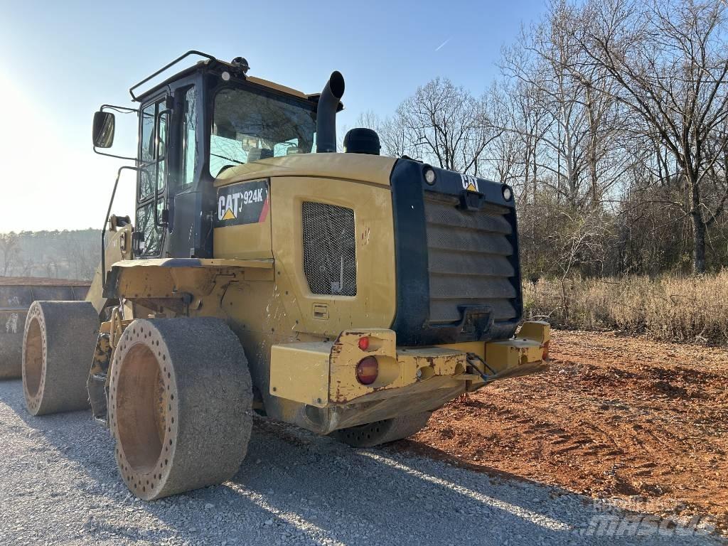 CAT 924 K Gumikerekes homlokrakodók
