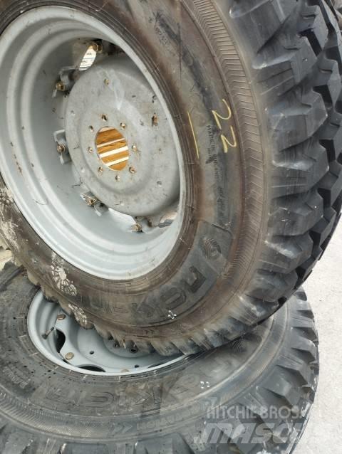Nokian 440/80X30 Gumiabroncsok, kerekek és felnik