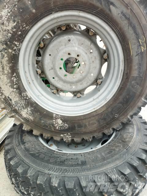 Nokian 440/80X30 Gumiabroncsok, kerekek és felnik