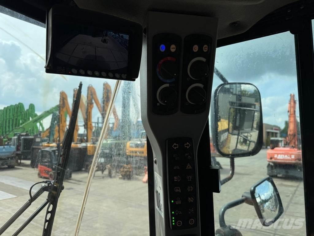 CAT 966 K Gumikerekes homlokrakodók