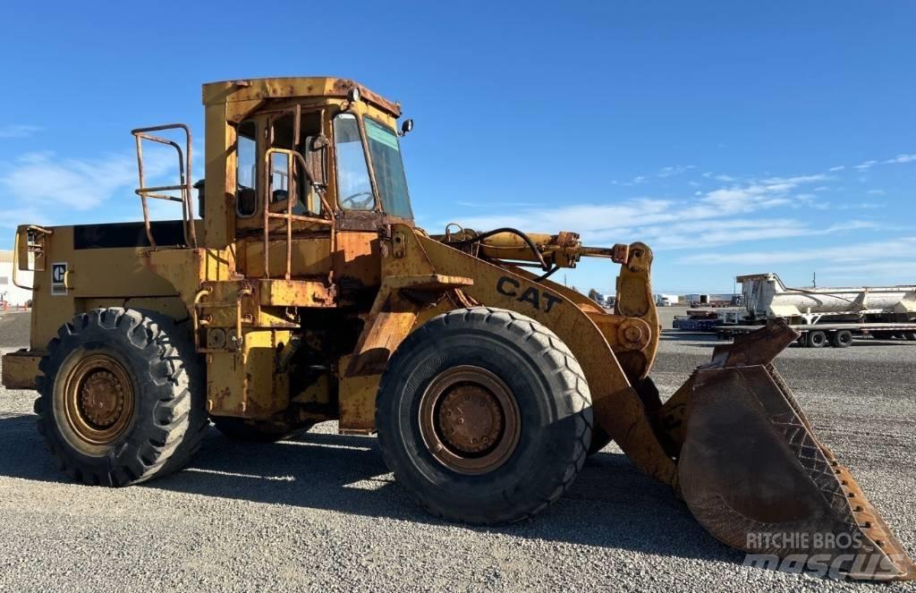 CAT 966 D Gumikerekes homlokrakodók