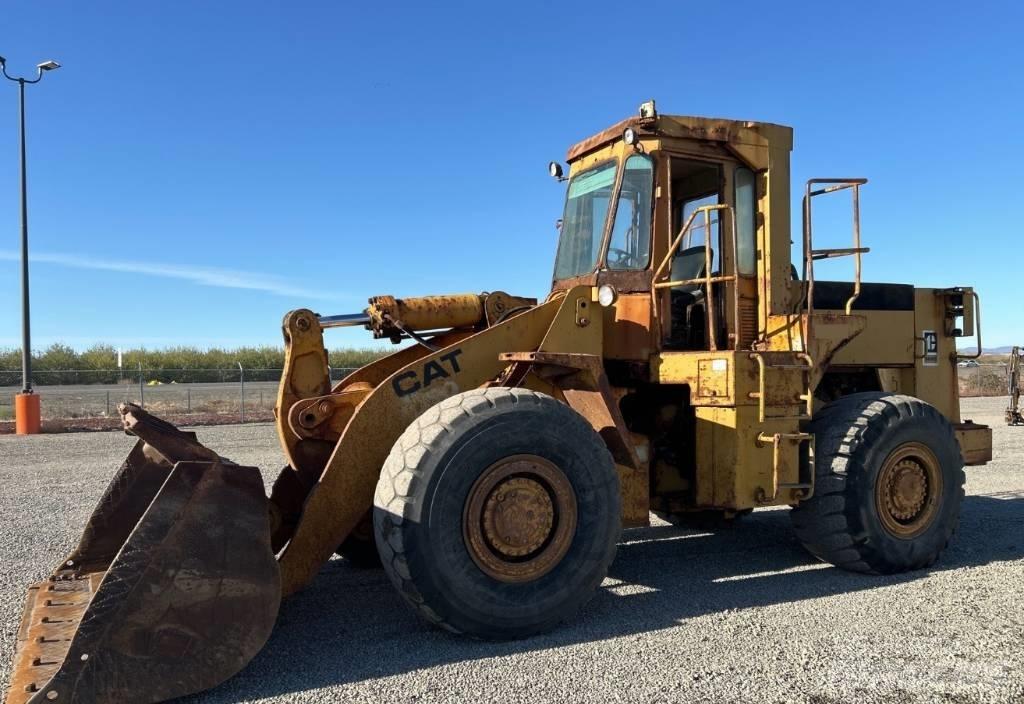 CAT 966 D Gumikerekes homlokrakodók