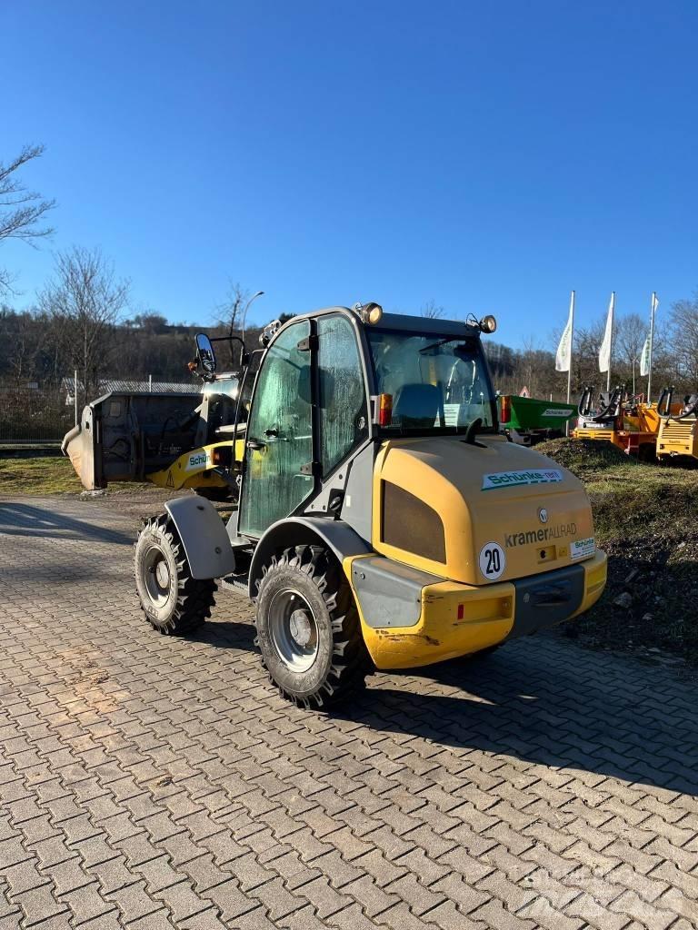 Kramer 750 Gumikerekes homlokrakodók