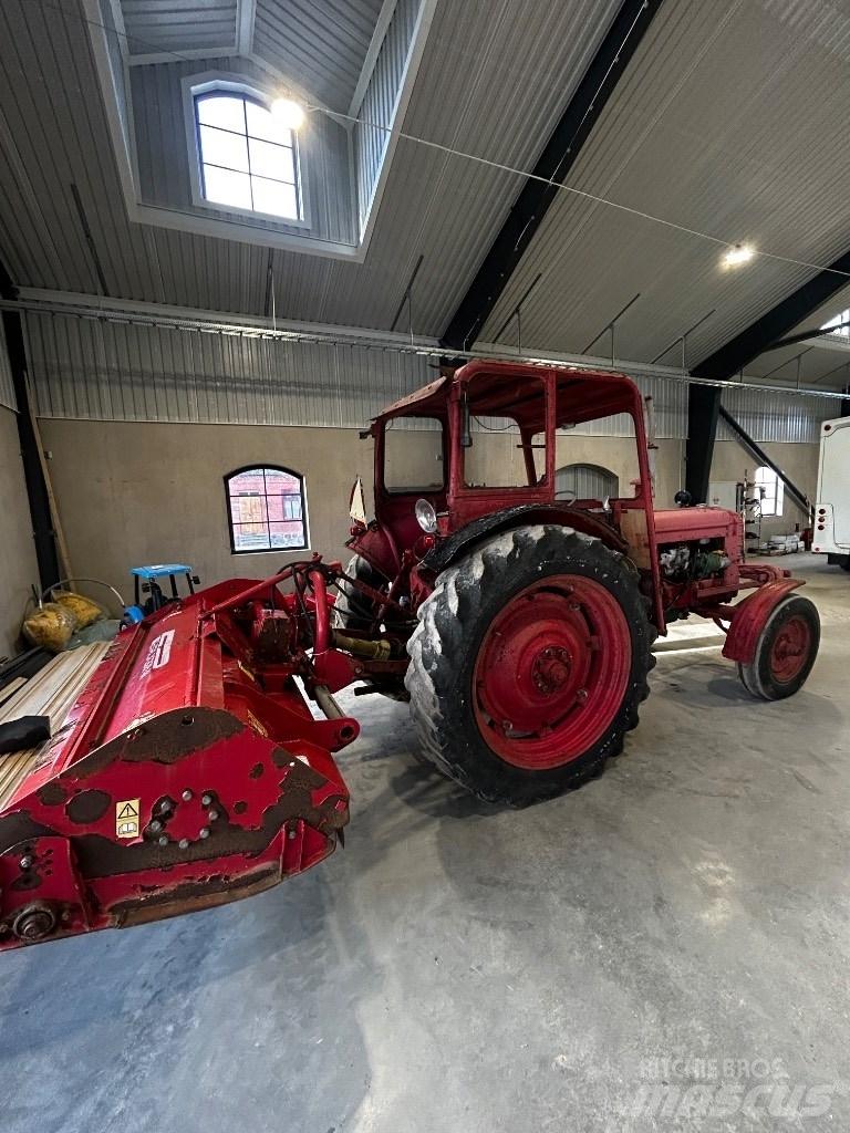 Volvo BM 350 Traktorok