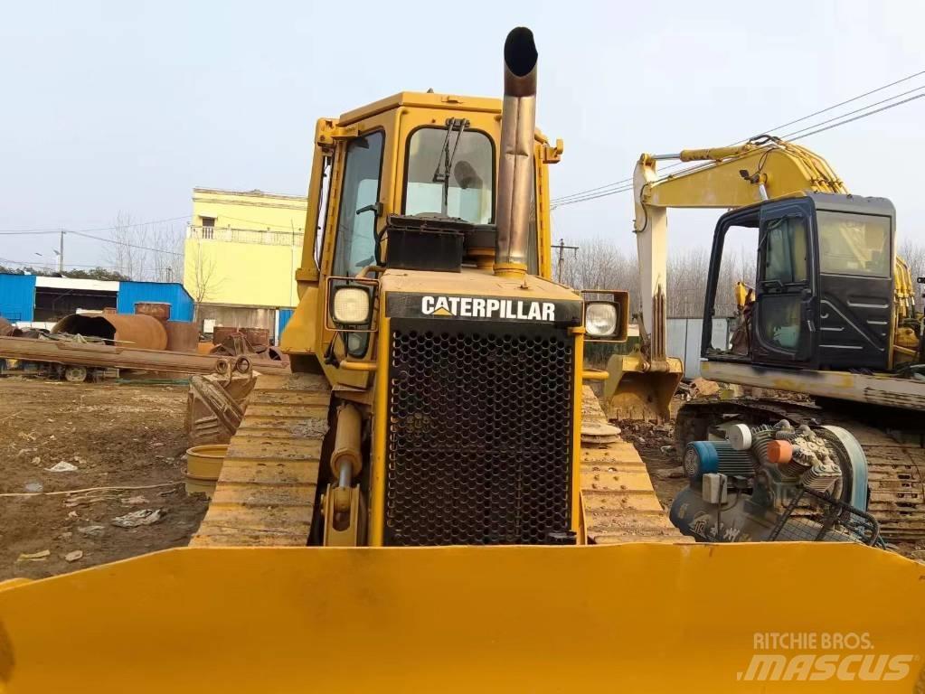 CAT D 4 H lánctalpas dózerek