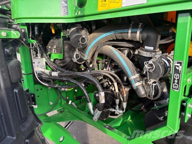 John Deere R952i Vontatott trágyaszórók