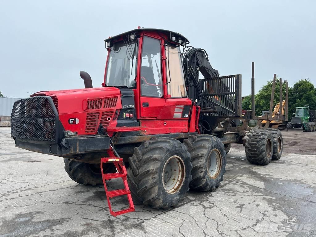 Komatsu 865 Kihordók