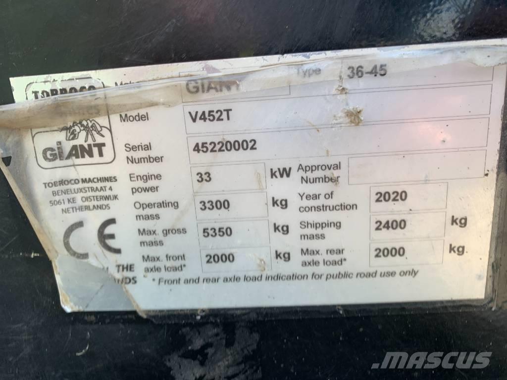 GiANT V 452 T Univerzális rakodók