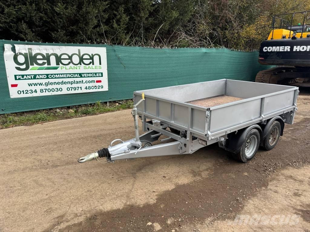 Ifor Williams 8 X 5 Dobozos pótkocsik