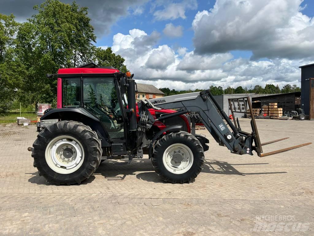 Valtra A 93 Traktorok