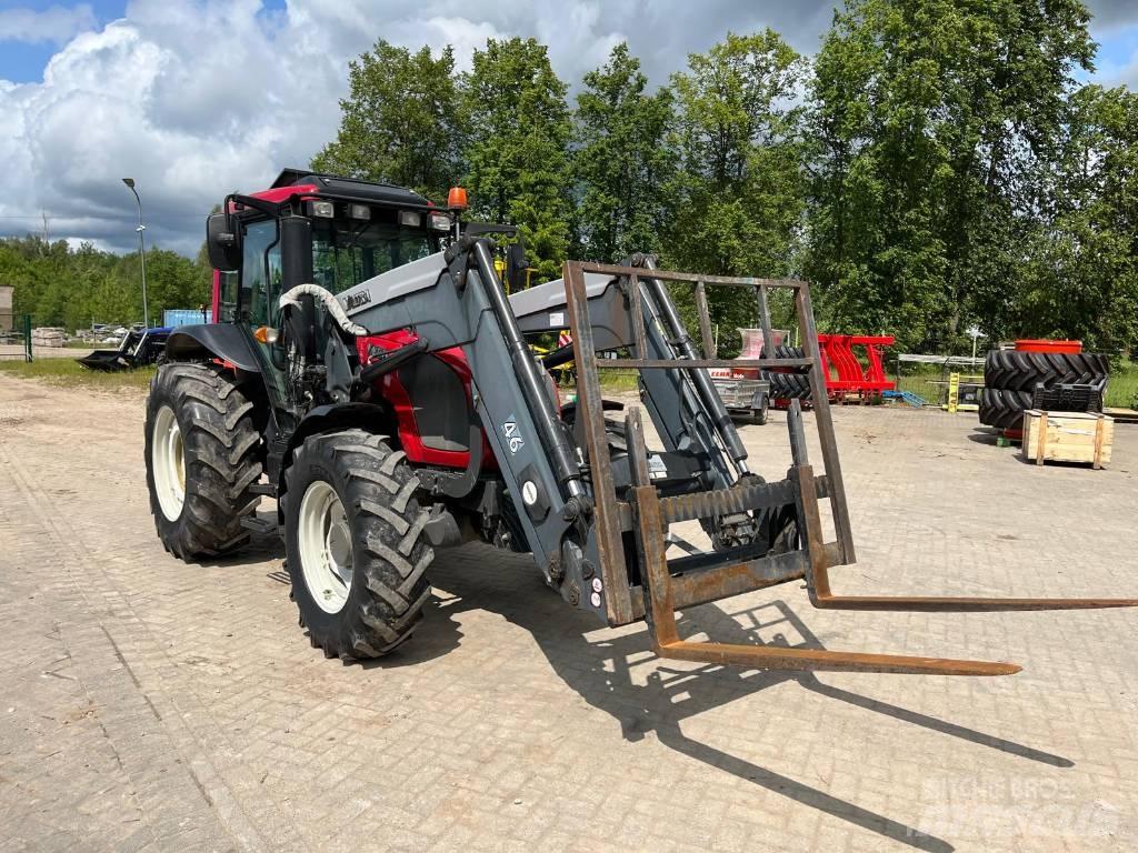Valtra A 93 Traktorok