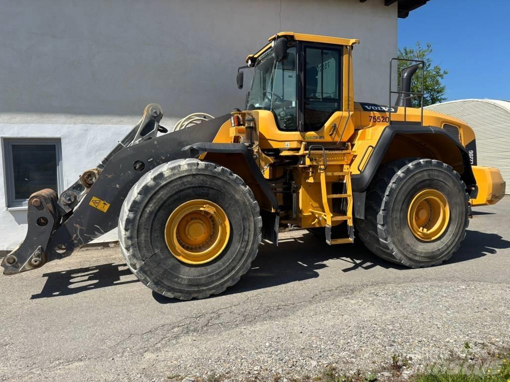Volvo L 220 G Gumikerekes homlokrakodók